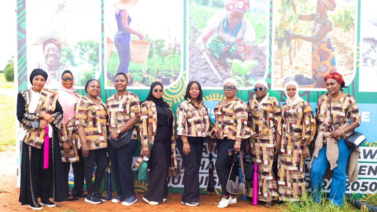 Watumishi Wanawake wa Tume Huru ya Taifa ya Uchaguzi, wameshiriki maadhimisho ya Siku ya Wanawake Duniani iliyoadhimishwa katika uwanja wa Shule ya Msingi Mbande, Kongwa DC, Mkoani Dodoma.