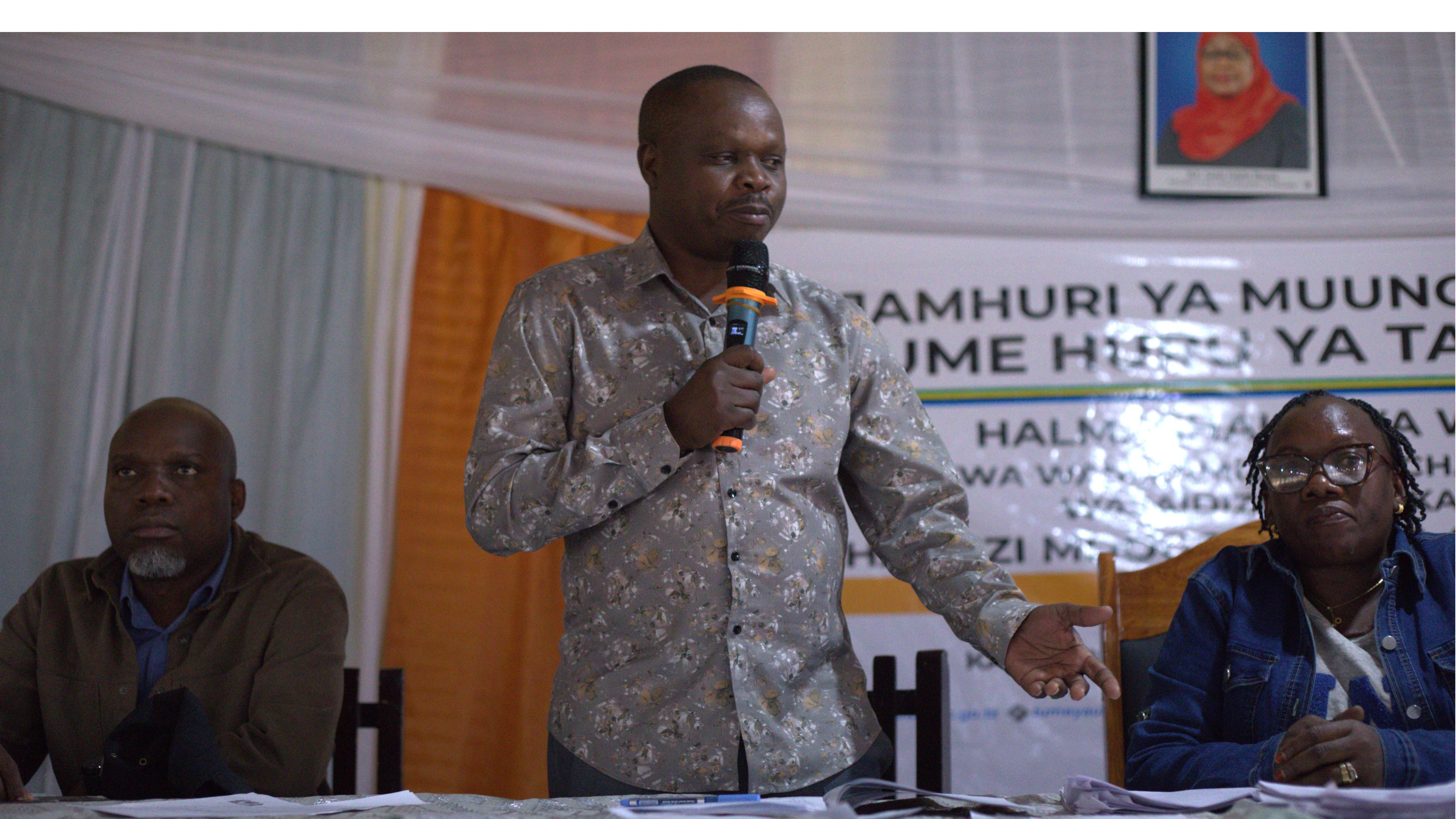Kaimu Mkurugenzi wa Uchaguzi Ndg. Cyprian Mbugano ametembelea mafunzo kwa Wasimamizi na Wasimamizi Wasaidizi wa Uchaguzi wa Jimbo la Ismani yaliyofanyika Ifunda, Mkoani Iringa