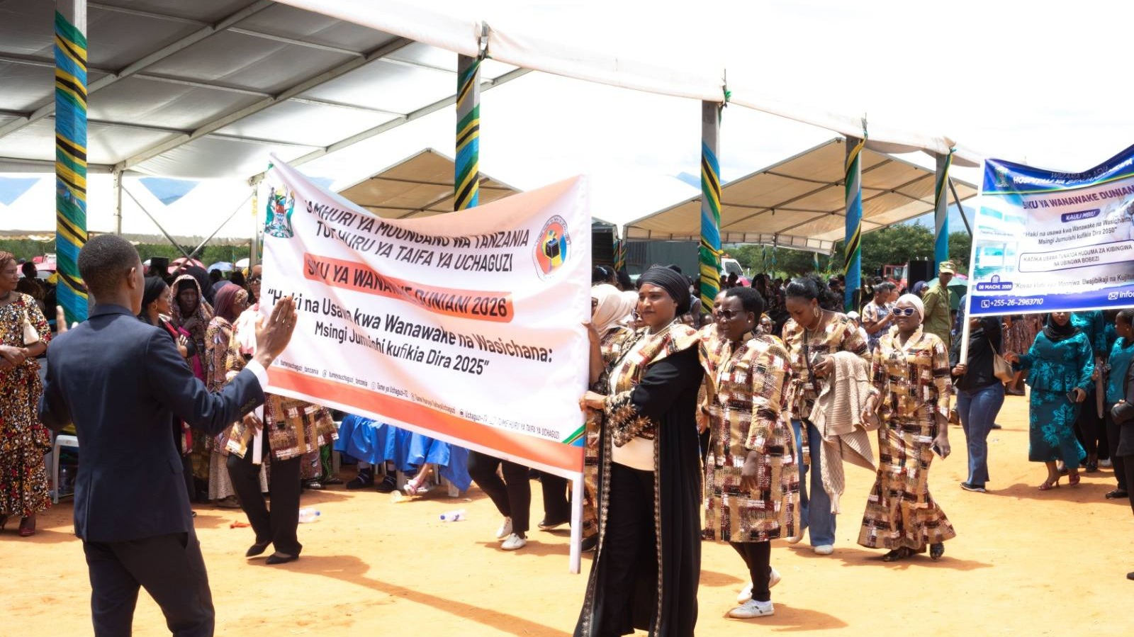 Watumishi Wanawake wa Tume Huru ya Taifa ya Uchaguzi, wameshiriki maadhimisho ya Siku ya Wanawake Duniani iliyoadhimishwa katika uwanja wa Shule ya Msingi Mbande, Kongwa DC, Mkoani Dodoma.